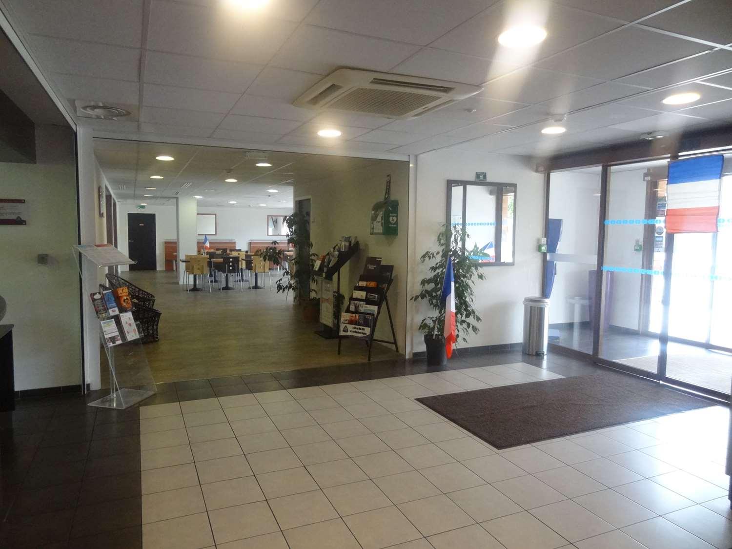 Sure Hotel By Best Western Saint-Amand-Les-Eaux Esterno foto