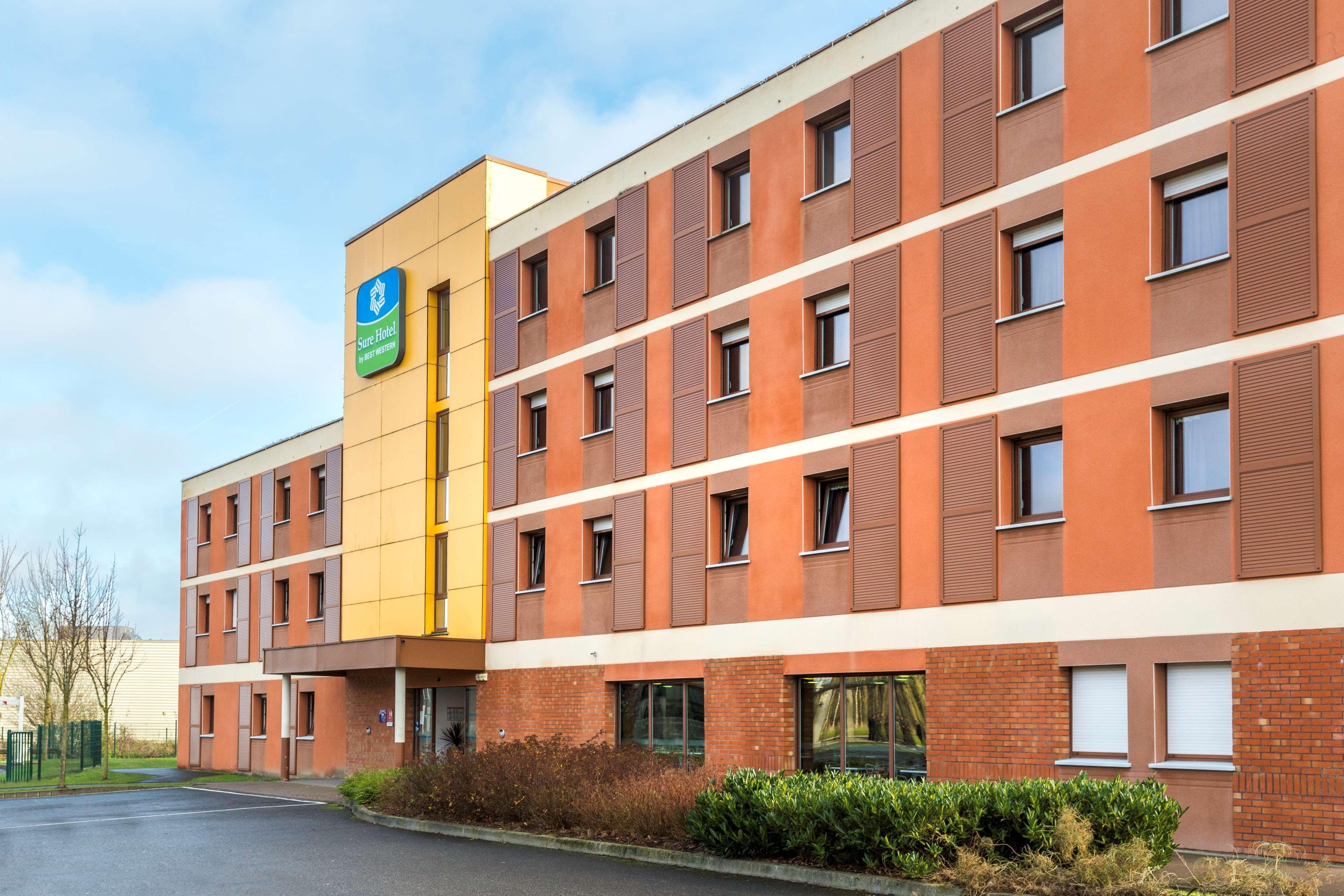 Sure Hotel By Best Western Saint-Amand-Les-Eaux Esterno foto