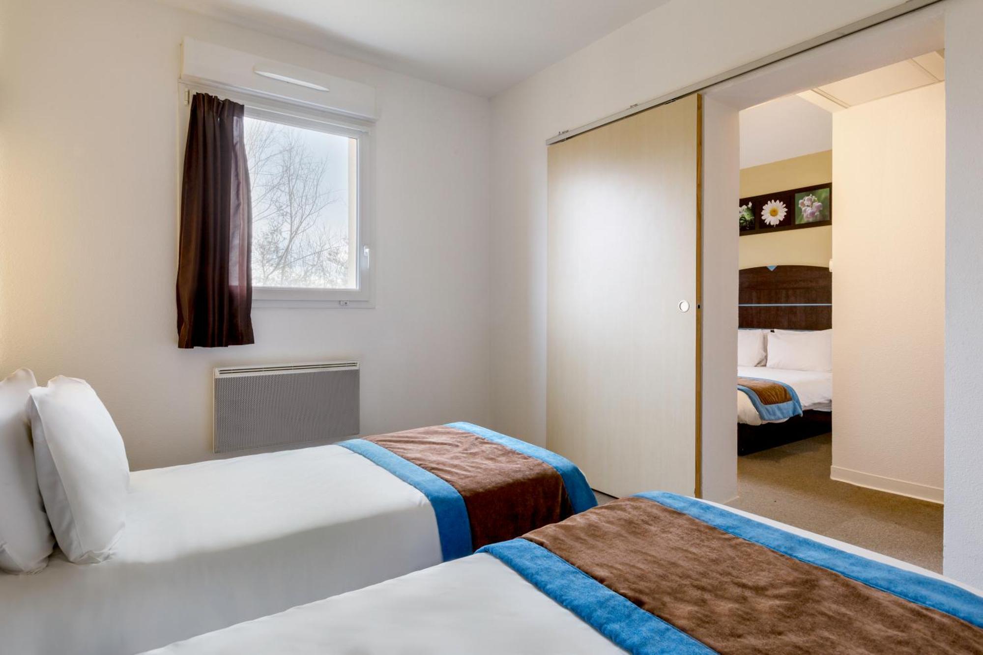 Sure Hotel By Best Western Saint-Amand-Les-Eaux Esterno foto